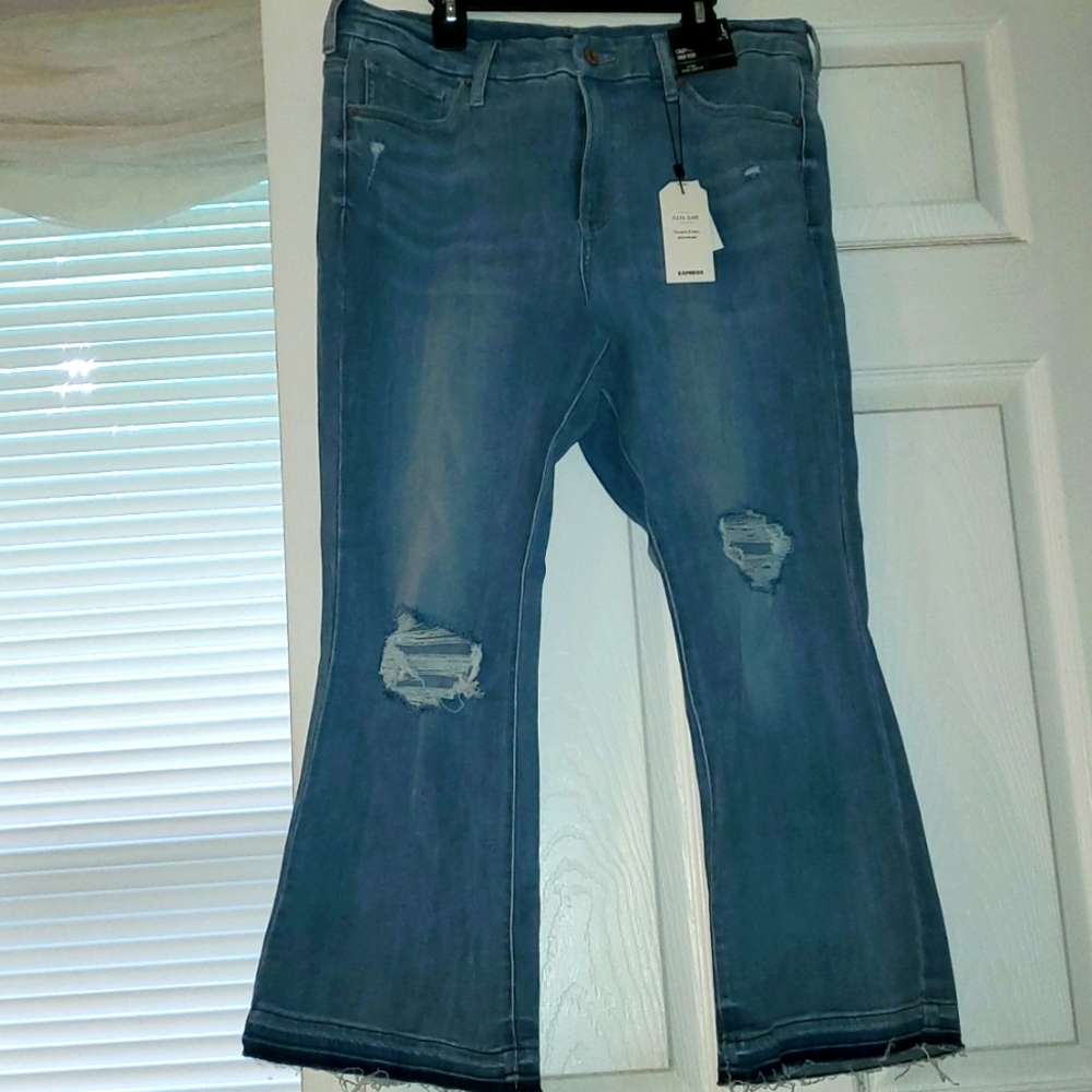 BNWT Express cropped high rise distressed jeans